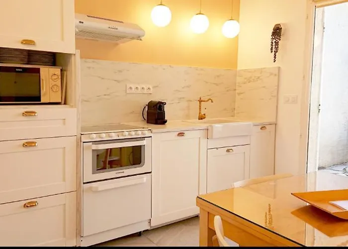 Clos Coutin Apartment